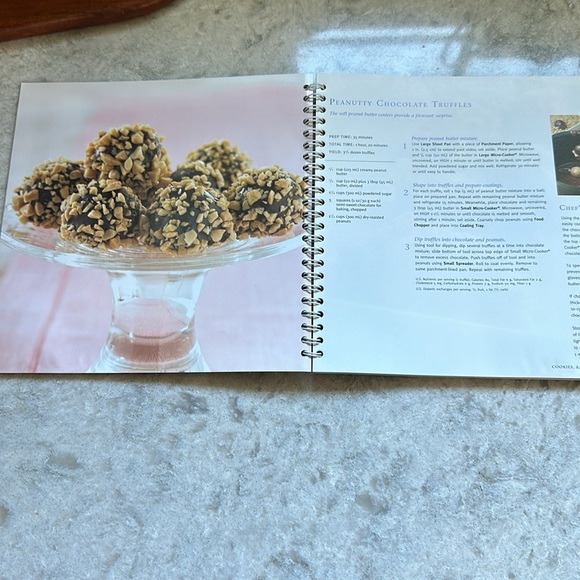 THE PAMPERED CHEF DESSERT COOKBOOK - Picture 3 of 5